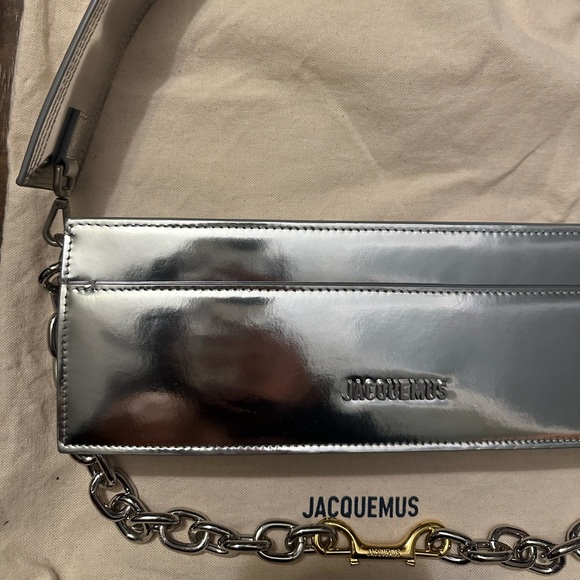 Jacquemus Le Ciuciu Metallic Silver Leather Shoulder Bag - Picture 3 of 5